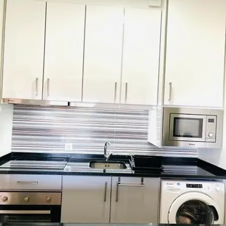 Apartment Cosy 1 Bedroom In A Center
