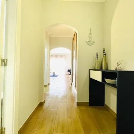 Cosy 1 Bedroom In A Center Apartment