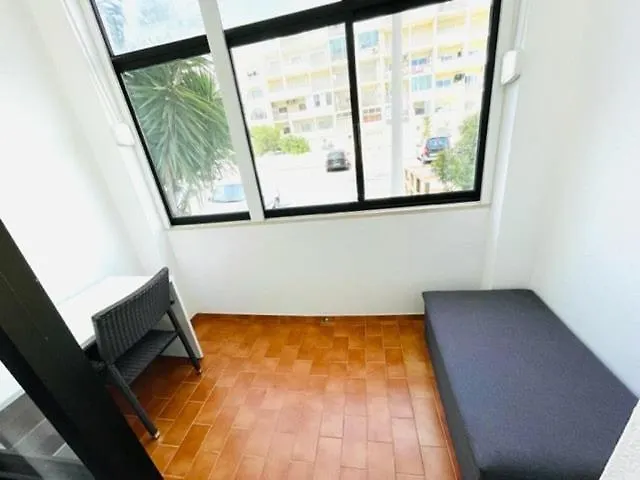 Апартаменты Cosy 1 Bedroom In A Center