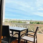 アパート Cosy 1 Bedroom In A Center アルブフェイラ