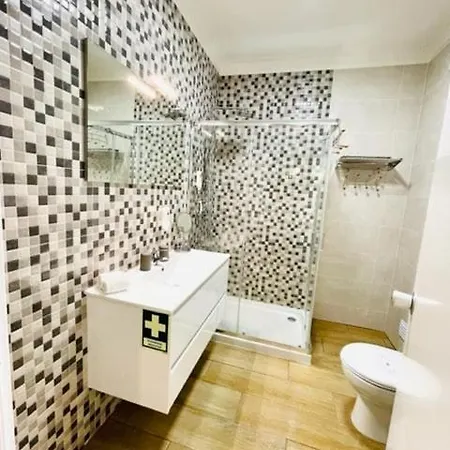 Διαμέρισμα Cosy 1 Bedroom In A Center Αλμπουφέιρα